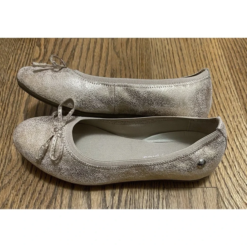 Hush Puppies Josie Flat BALLERINA SHOE GIRLS SIZE 1‎ M GOLD
